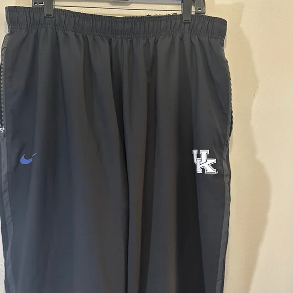 University of Kentucky Nike Black Sweatpants - Picture 2 of 2